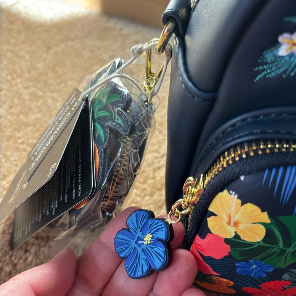 Aloha Mickey Disney Loungefly Convertible Limited Edition 1000 Bag - Picture 3 of 11